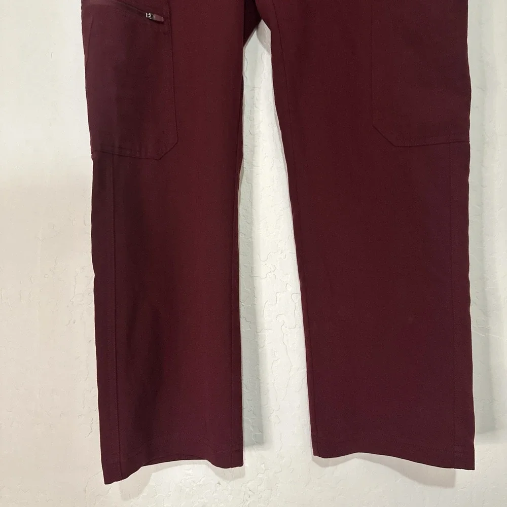 Figs Technical Collection Kade Wine Color Cargo‎ Scrub Womens Pants Sz M/S
